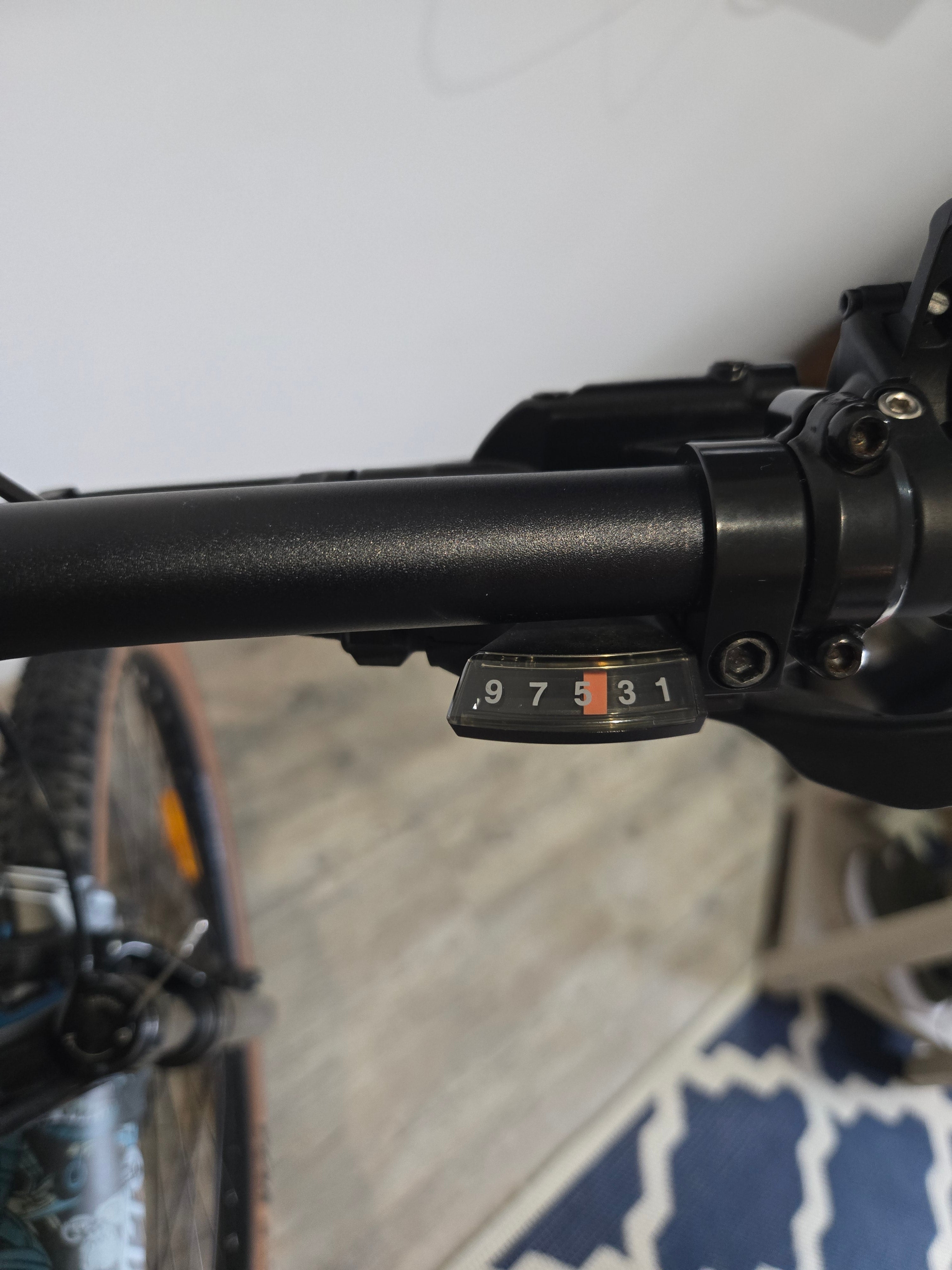 Wisper Tailwind Trail Crossbar (2024)