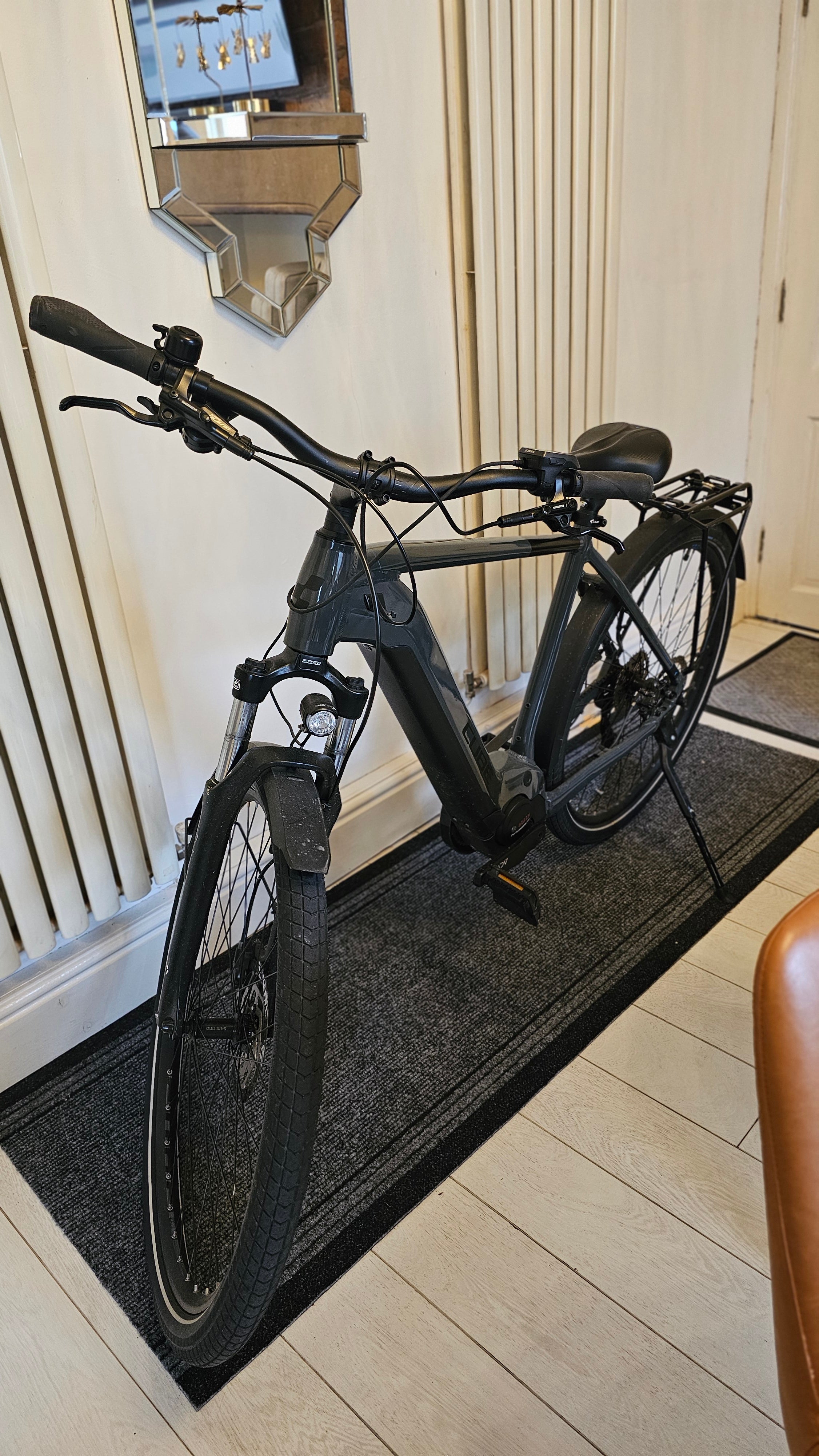 Cube Touring Hybrid One 400 (2022)