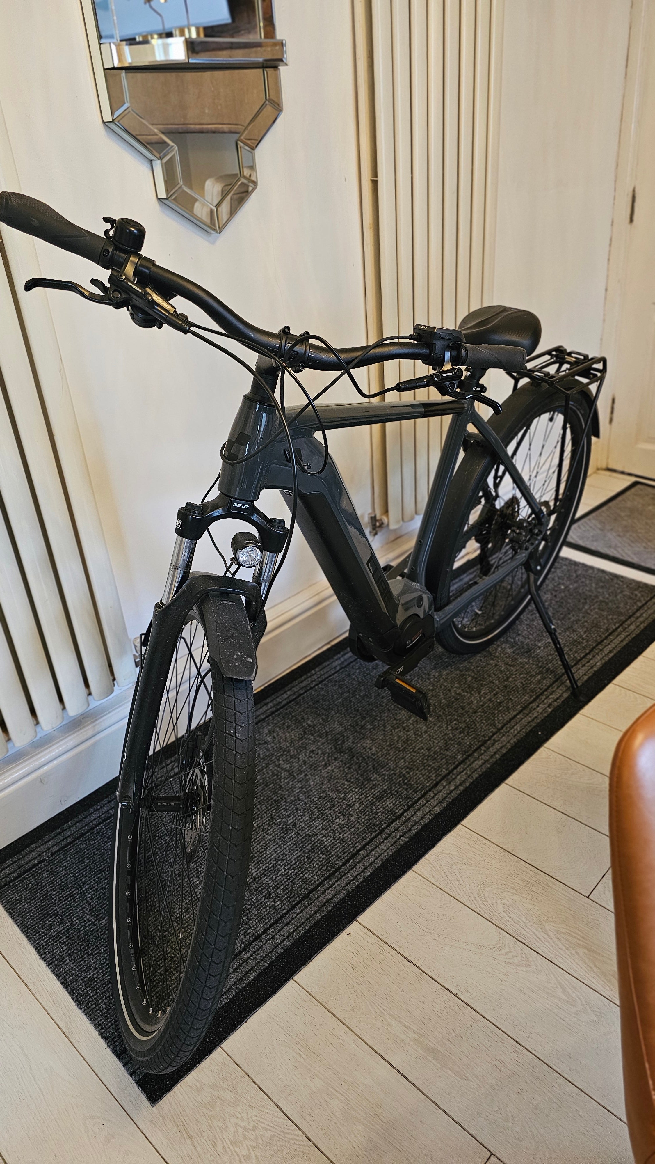 Cube Touring Hybrid One 400 (2022)