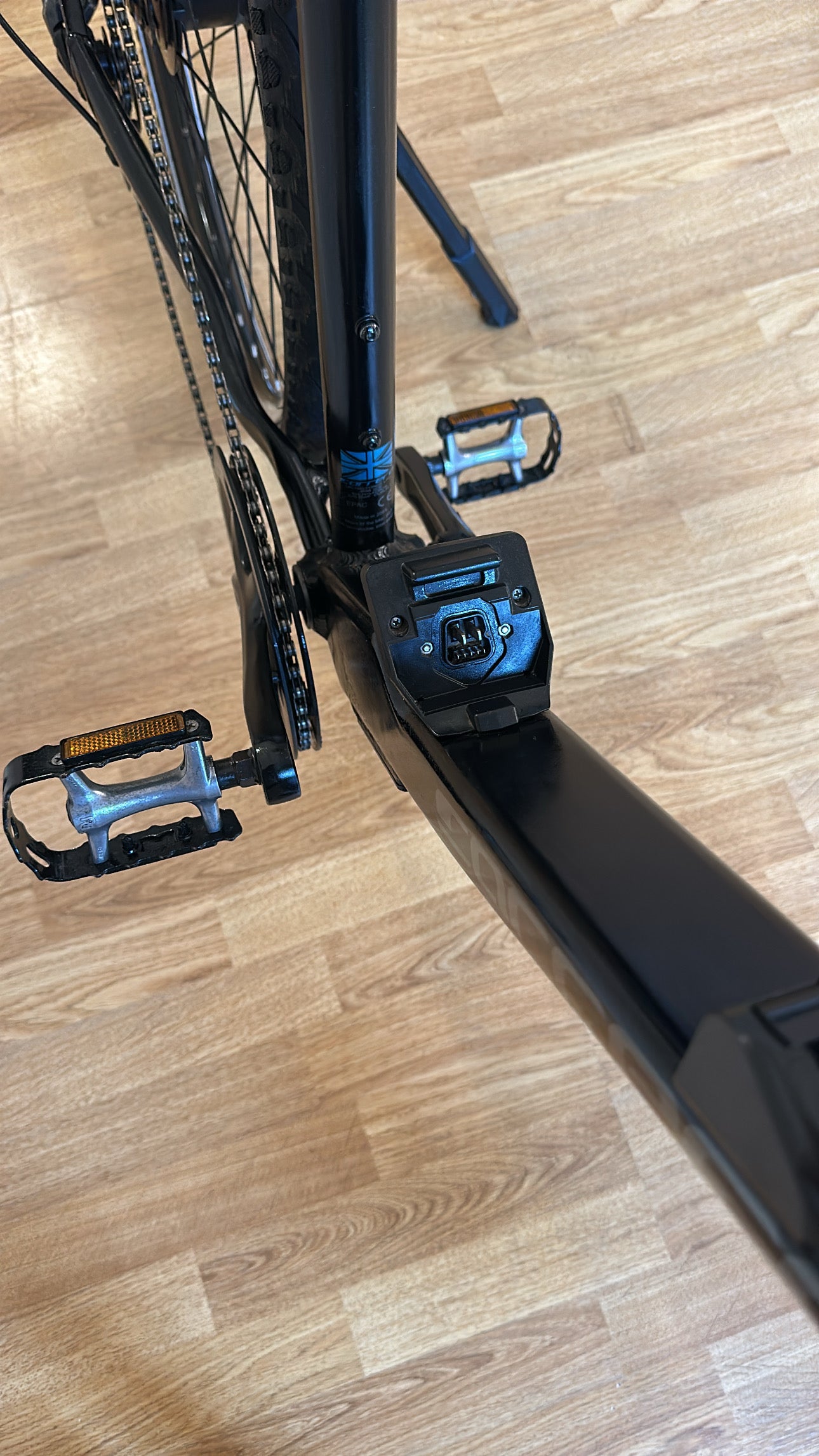 Carrera Crossfire E Mens (2024)