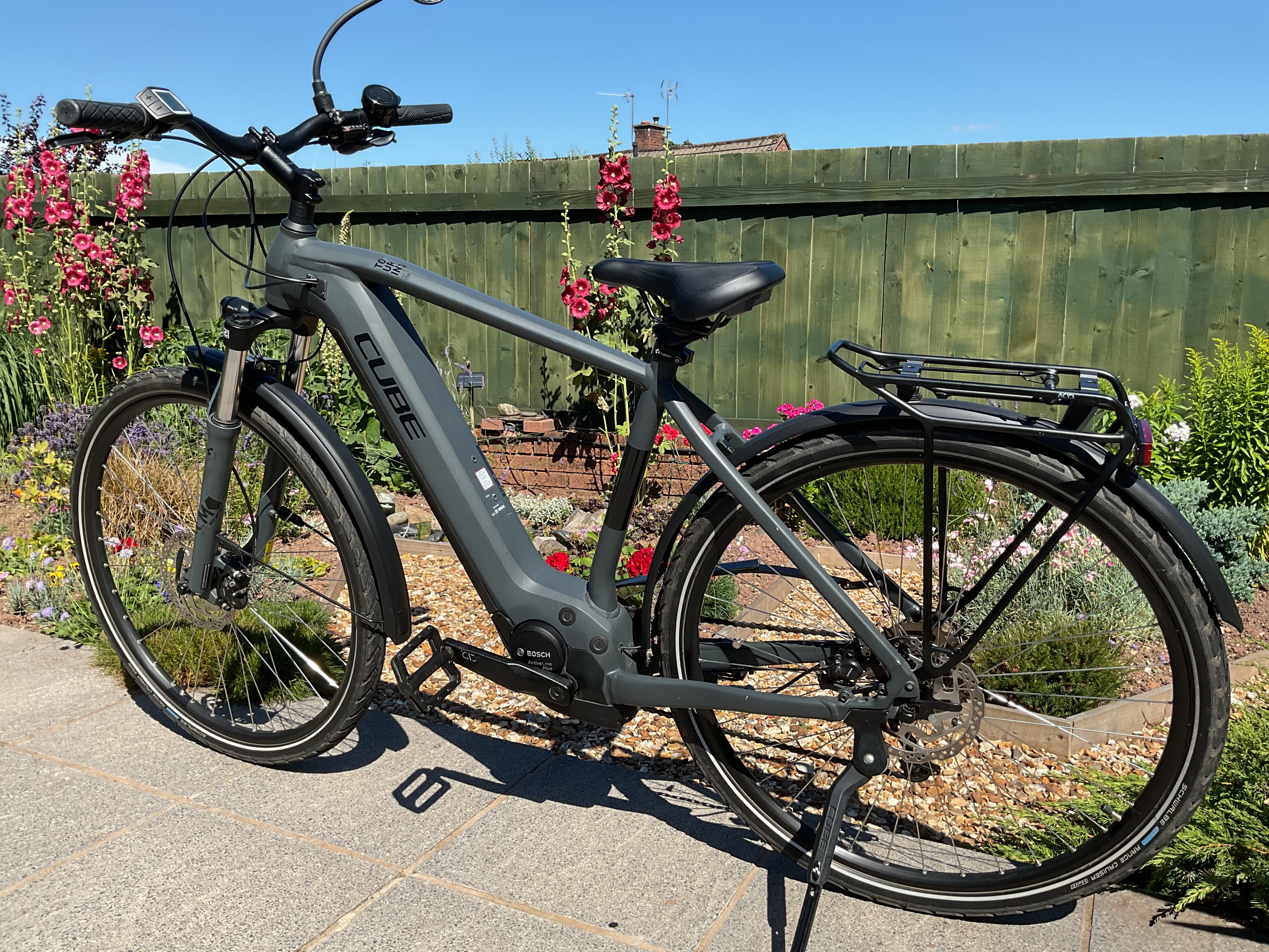 Cube Touring Hybrid One 400 (2020)