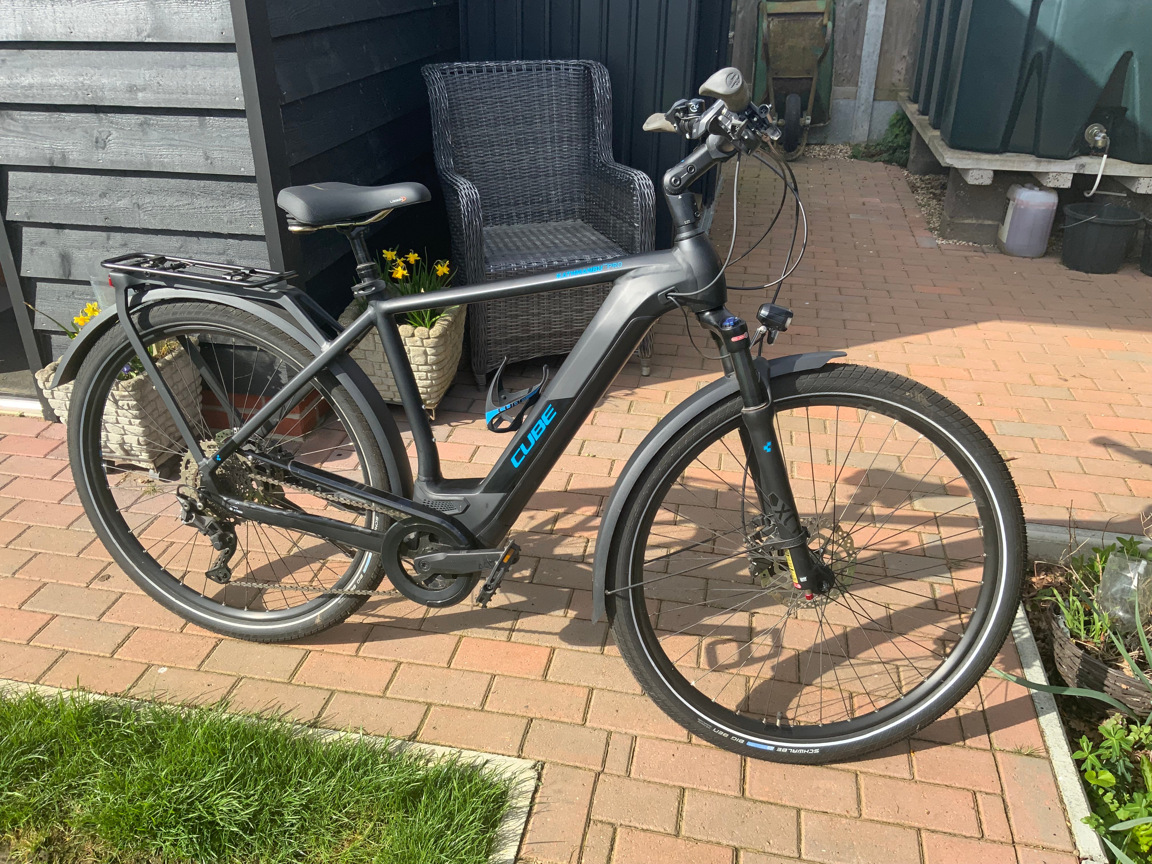 Cube Kathmandu Hybrid Pro 625 (2021)