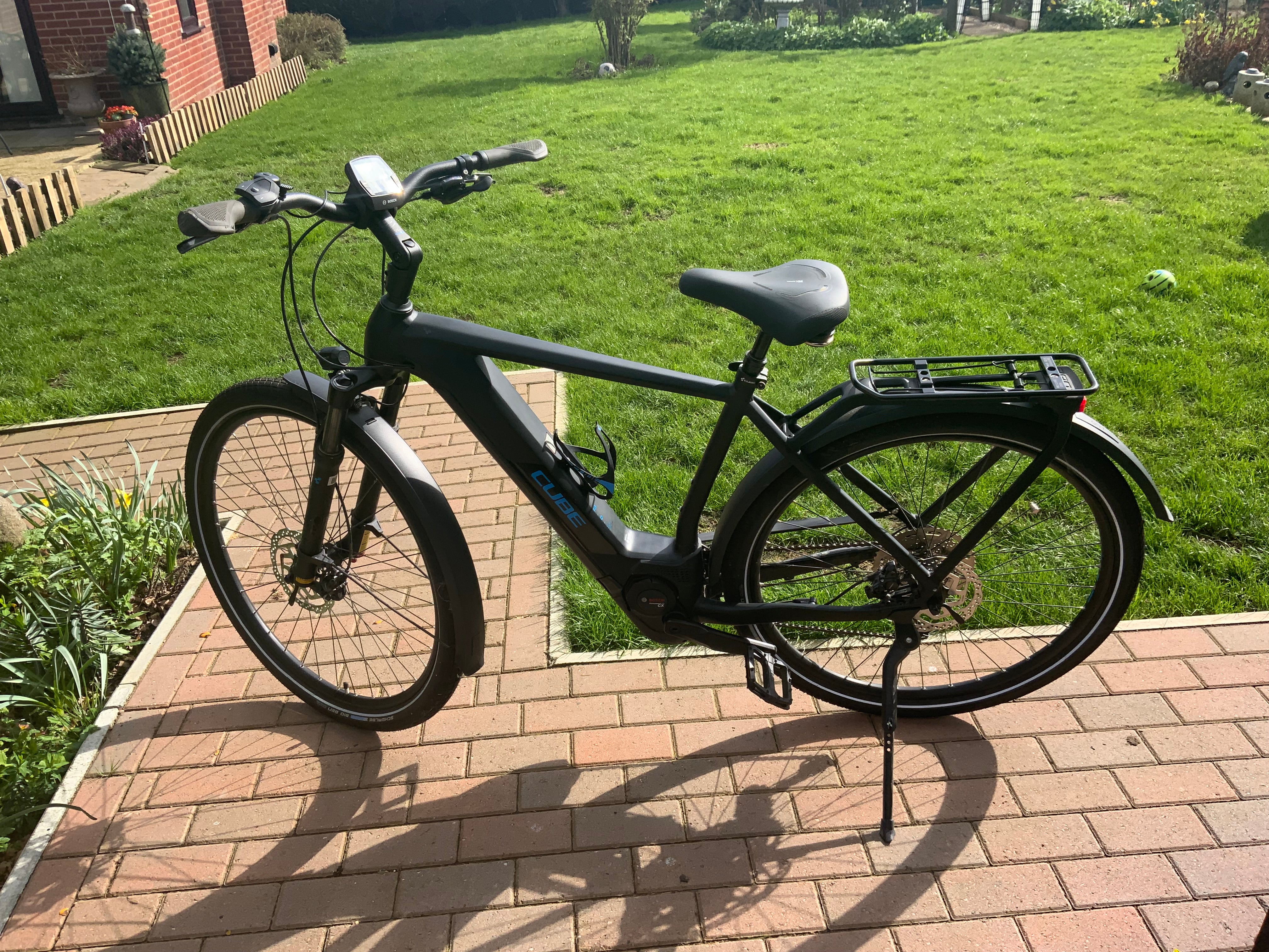 Cube Kathmandu Hybrid Pro 625 (2021)