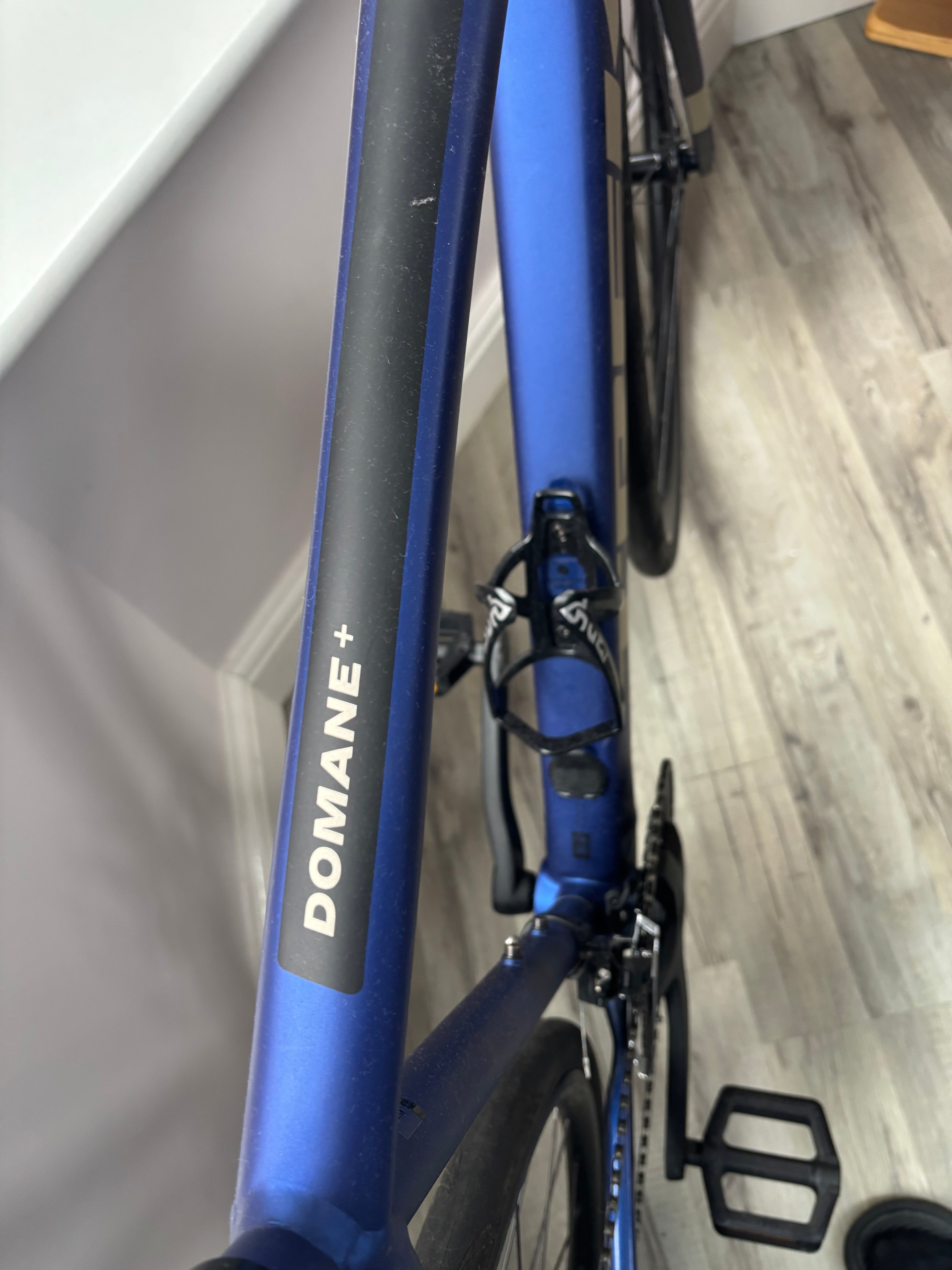 Trek Domane+ AL 5 (2025)