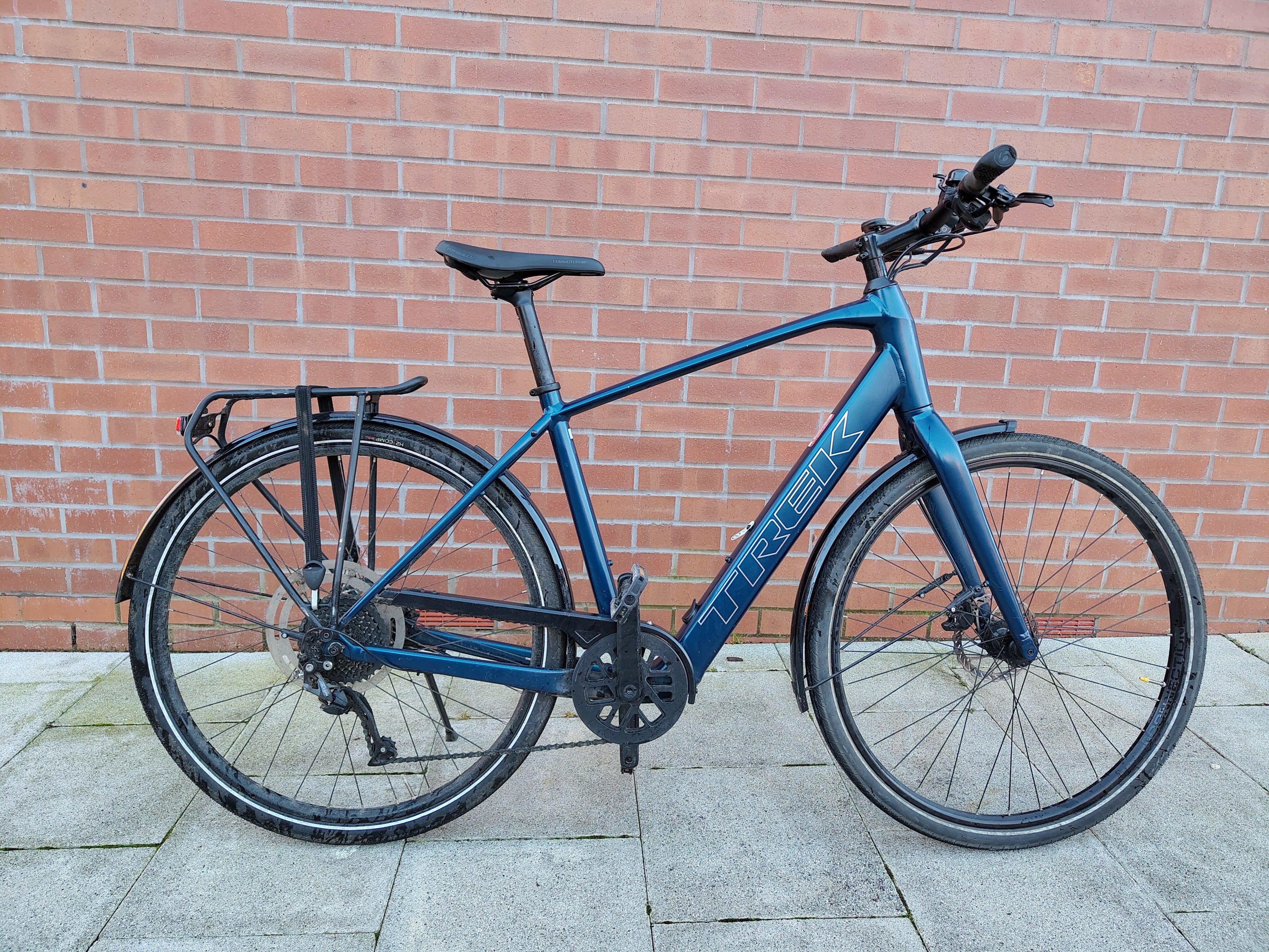 Trek FX+2 (2022)