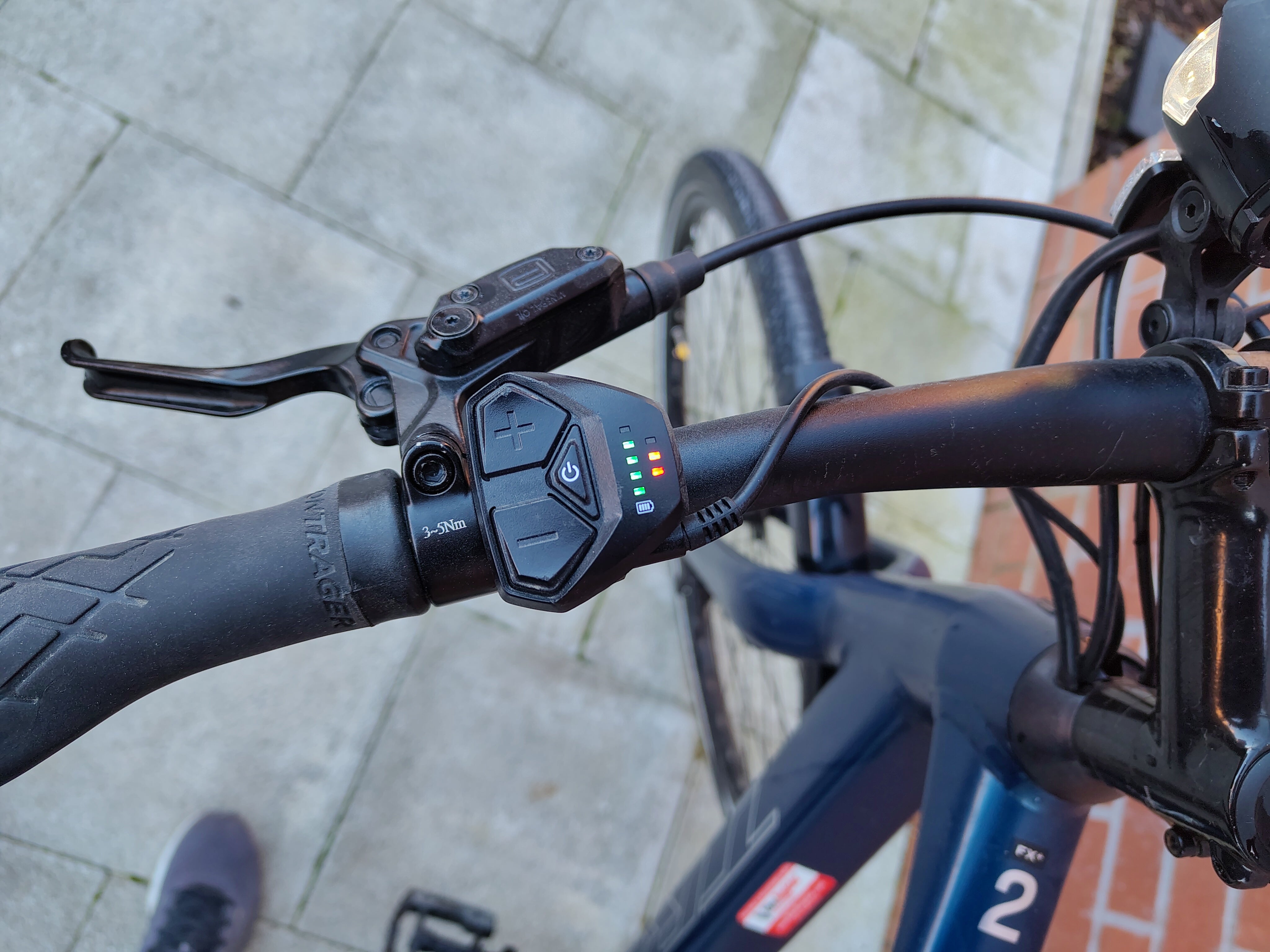 Trek FX+2 (2022)
