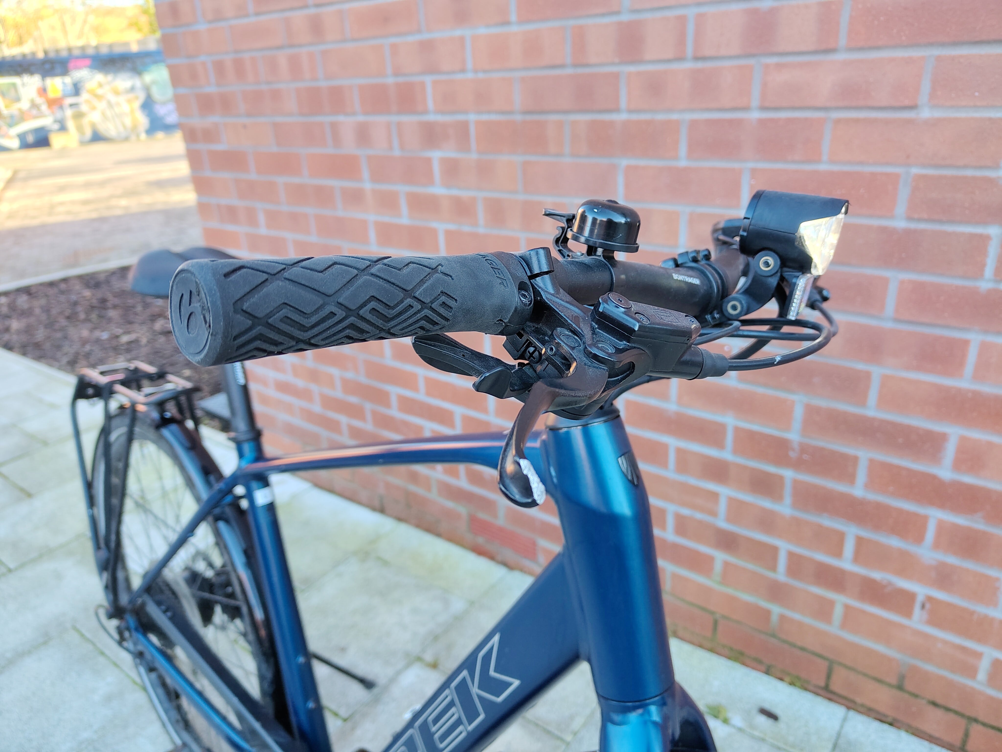 Trek FX+2 (2022)