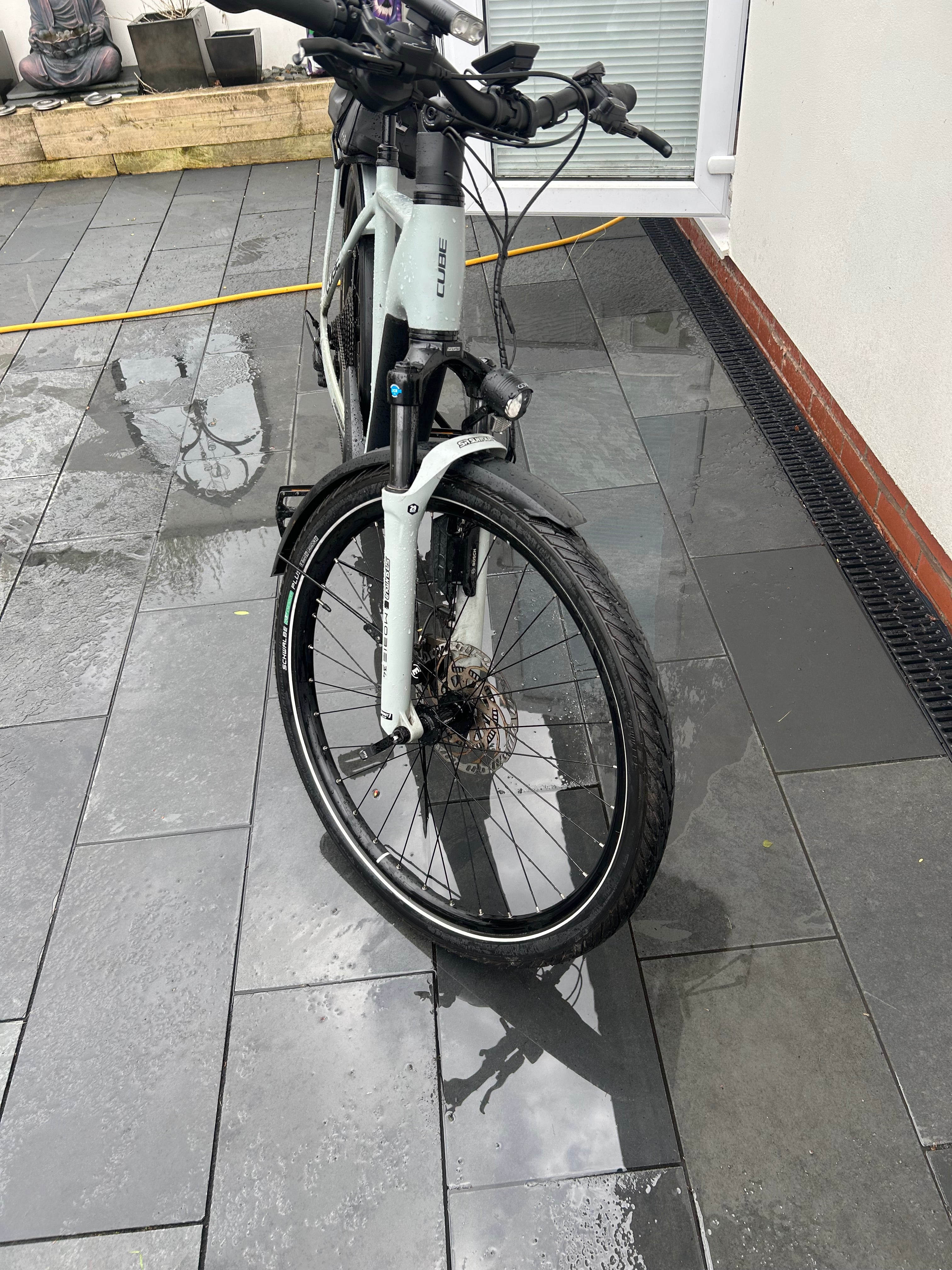 Cube Kathmandu Hybrid EX 800 (2025)