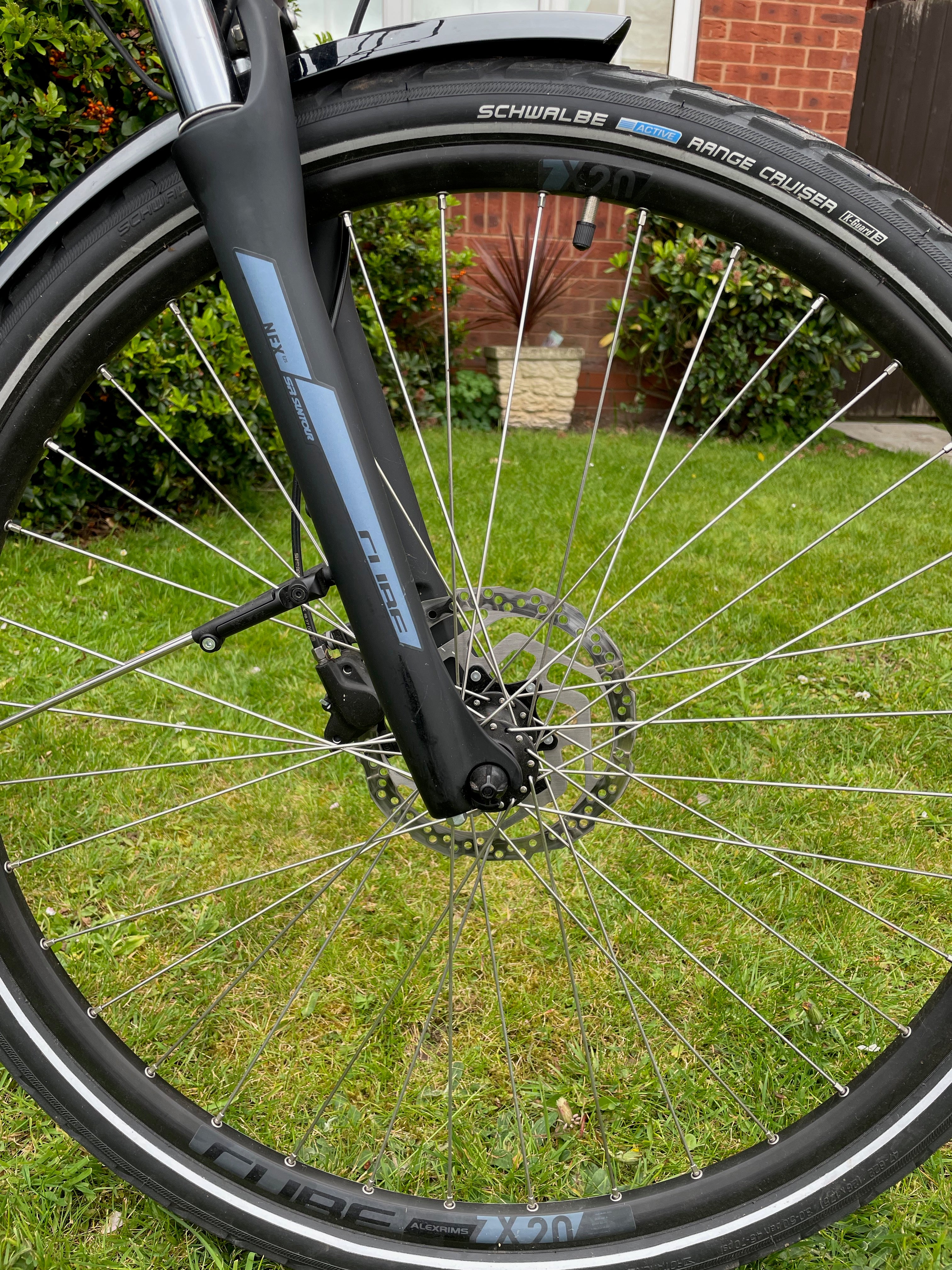 Cube Touring Hybrid One 400 (2019)