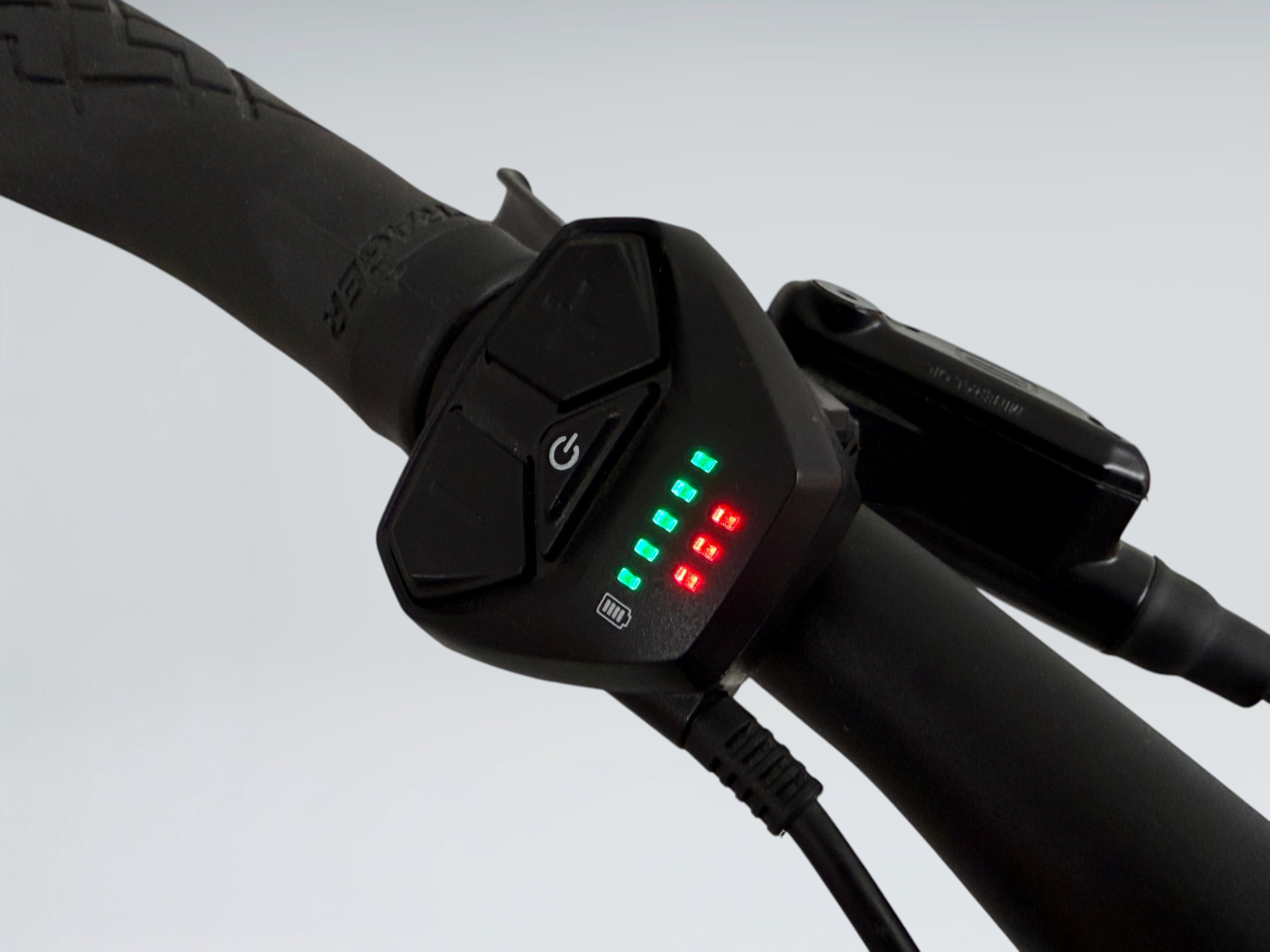 Trek FX+ 2 (2022)