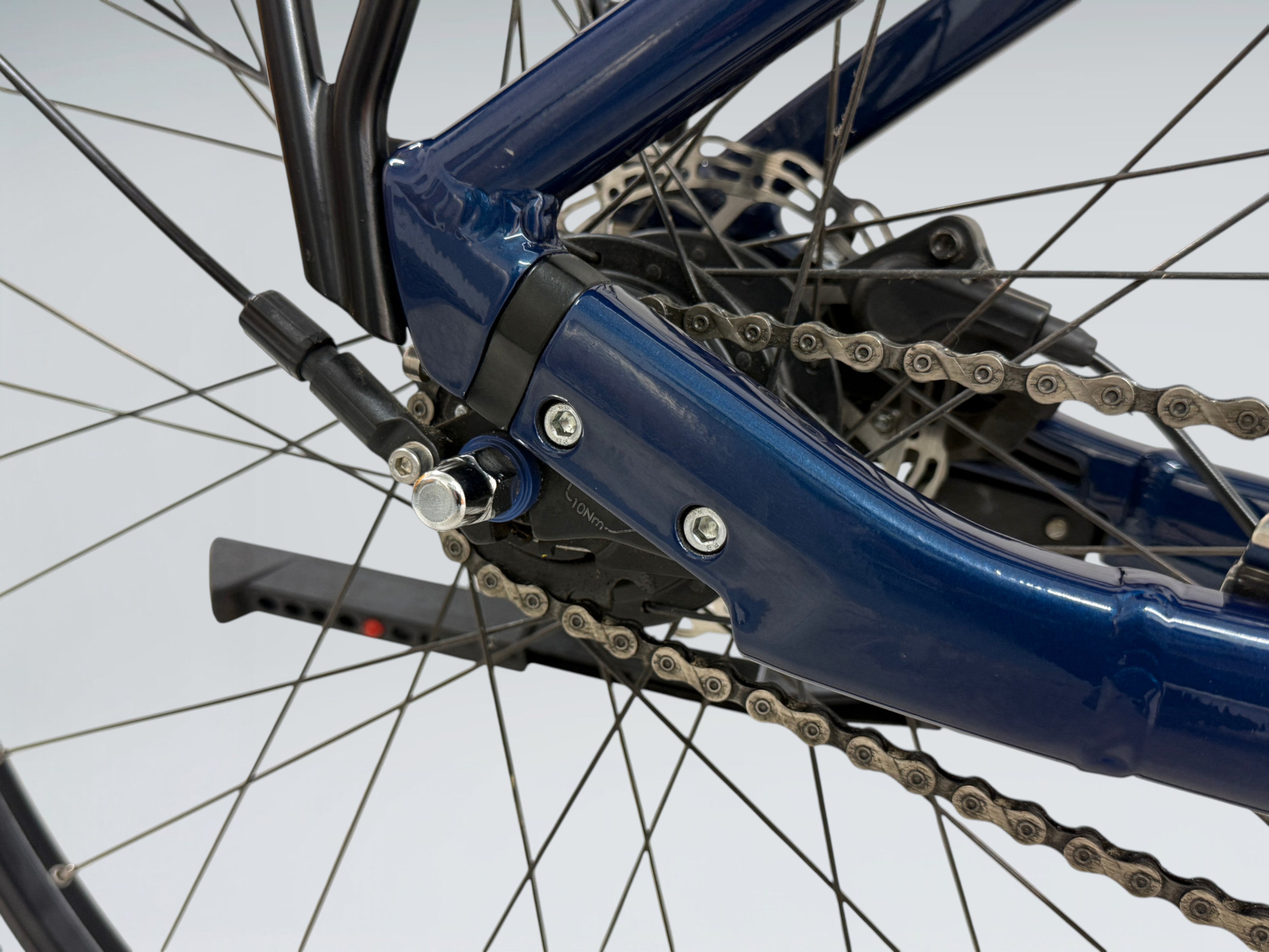 Raleigh Motus Tour Plus Hub (2022)