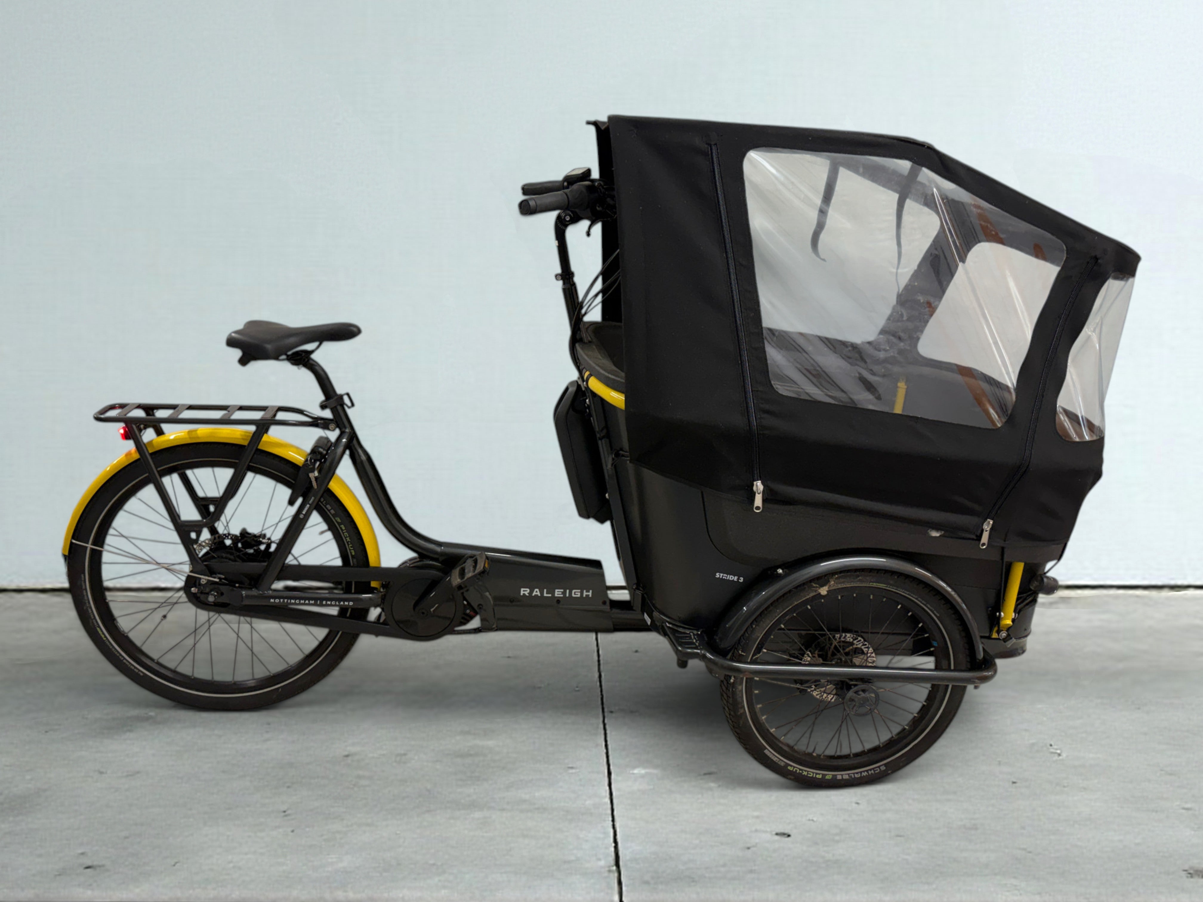 Raleigh Stride 3 (inc Rain Cover)