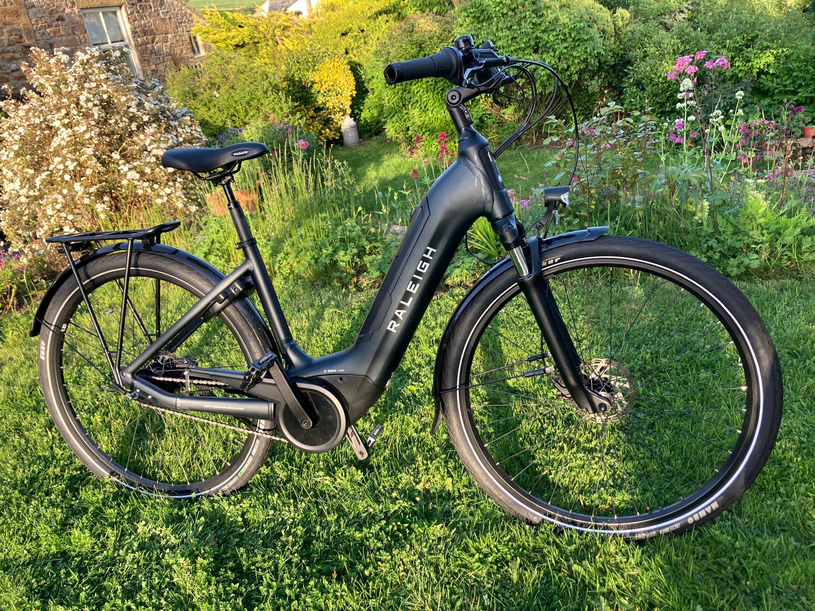 Raleigh Motus Grand Tour (2022)