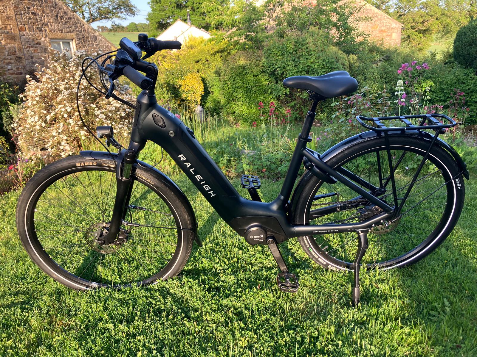 Raleigh Motus Grand Tour (2022)